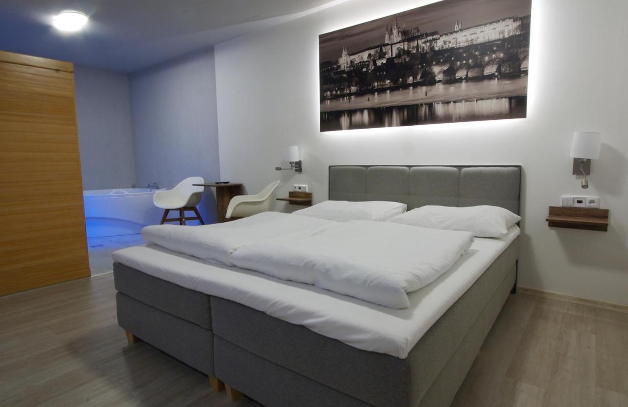 Adeba Hotel Prague Ngoại thất bức ảnh