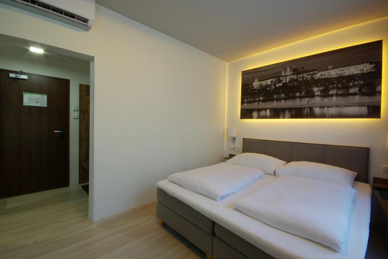 Adeba Hotel Prague Ngoại thất bức ảnh