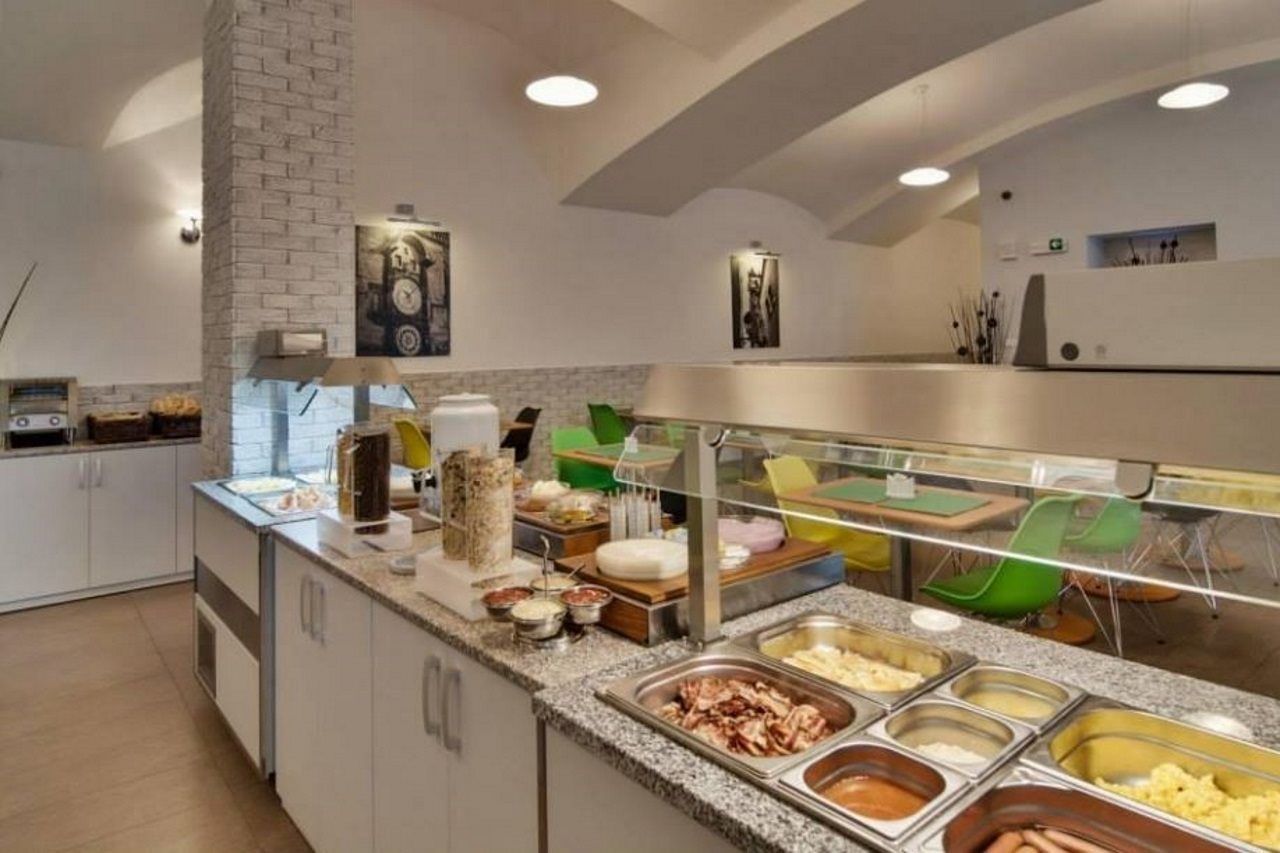 Adeba Hotel Prague Ngoại thất bức ảnh