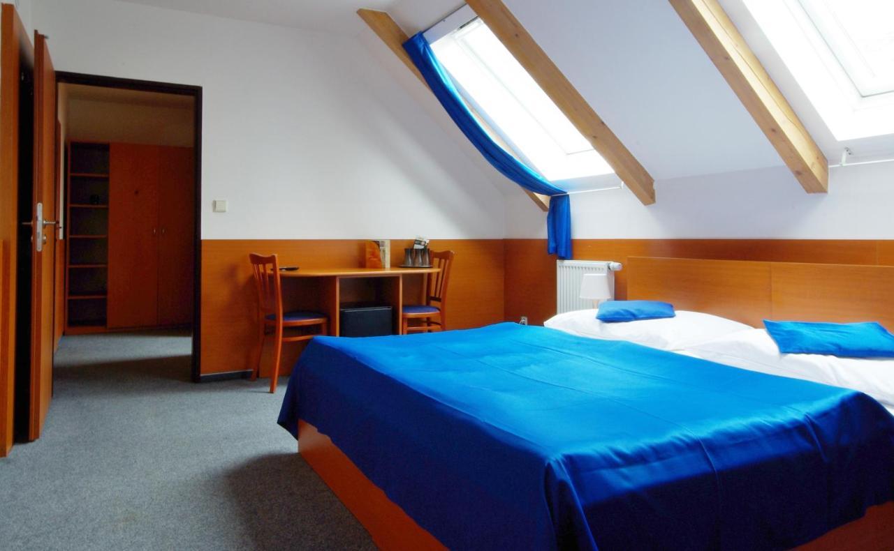 Adeba Hotel Prague Ngoại thất bức ảnh
