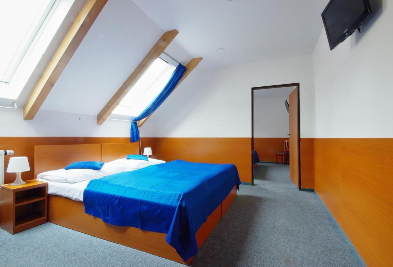 Adeba Hotel Prague Ngoại thất bức ảnh